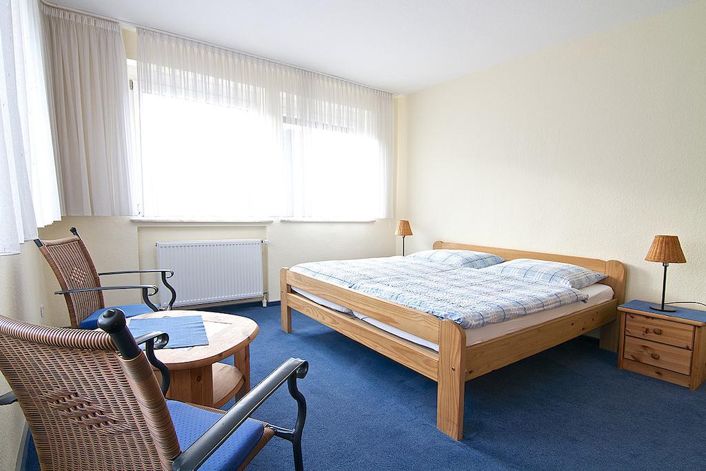 Hotel Schoenfeld BRE Room photo